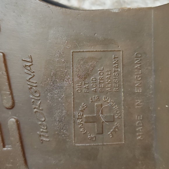 Vintage Dr. Martens Made in England Boots – Size 6 - Picture 10 of 12